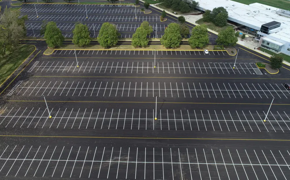 Charlotte-NC-parking-lot-bollards